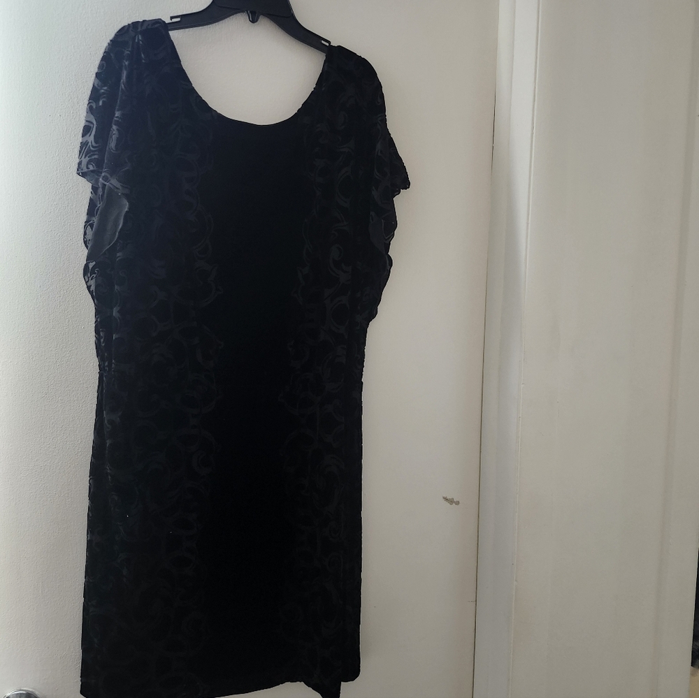 Elegant Black Mini Dress
